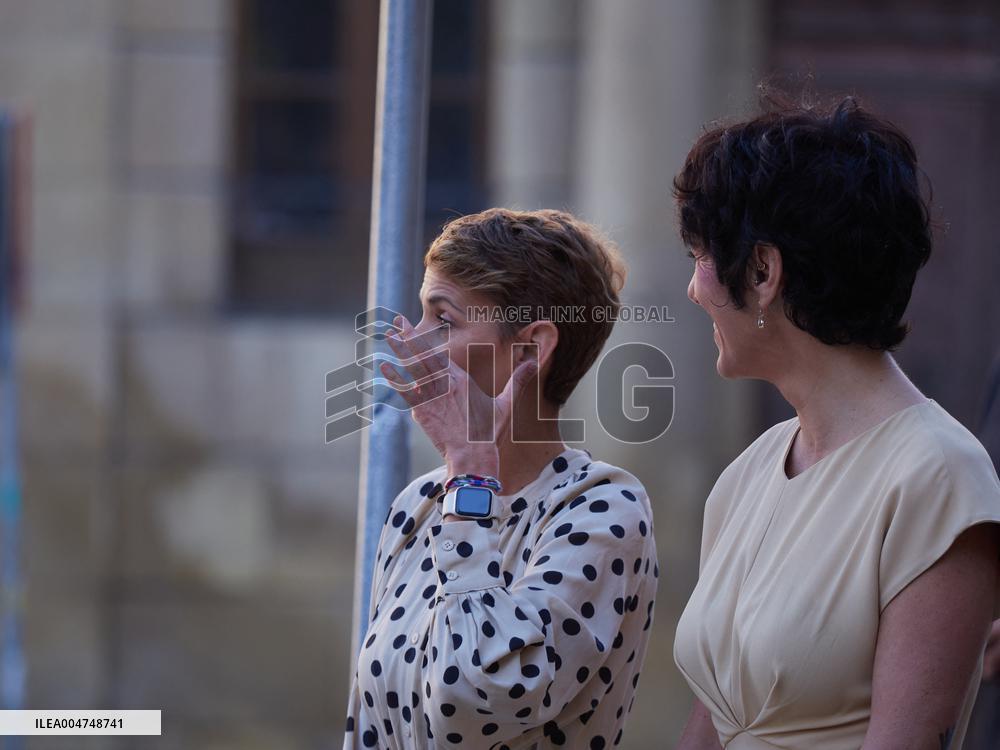 Royals visit the Community of Navarre