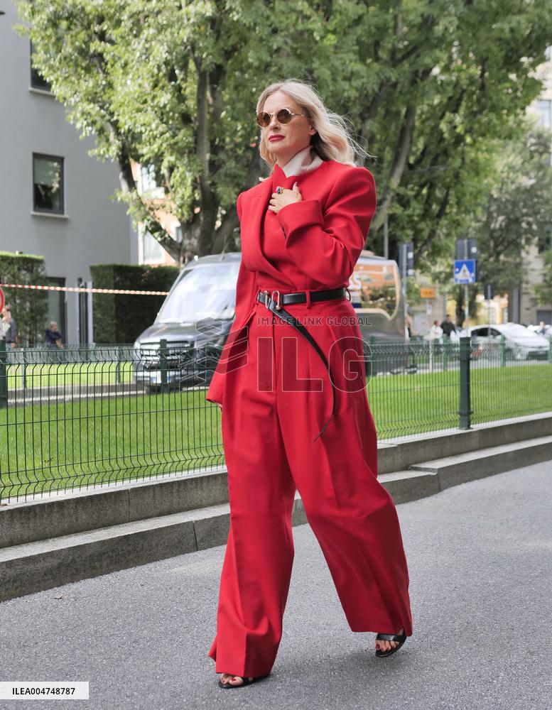 MFW - A Parade of Eccentric Outfits