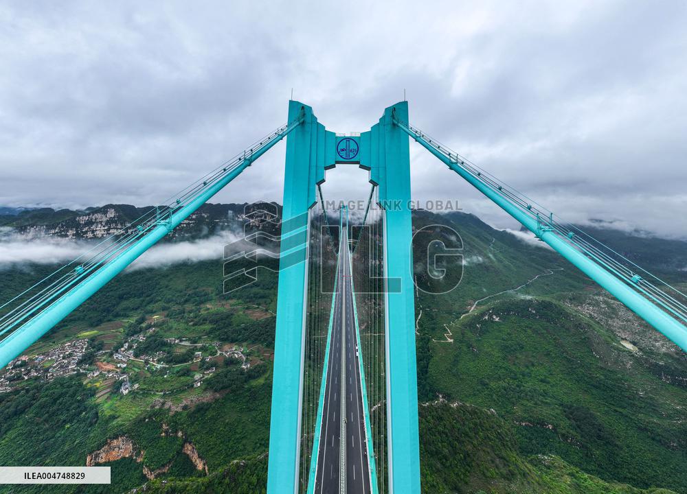 Huajiang Grand Canyon Bridge - China