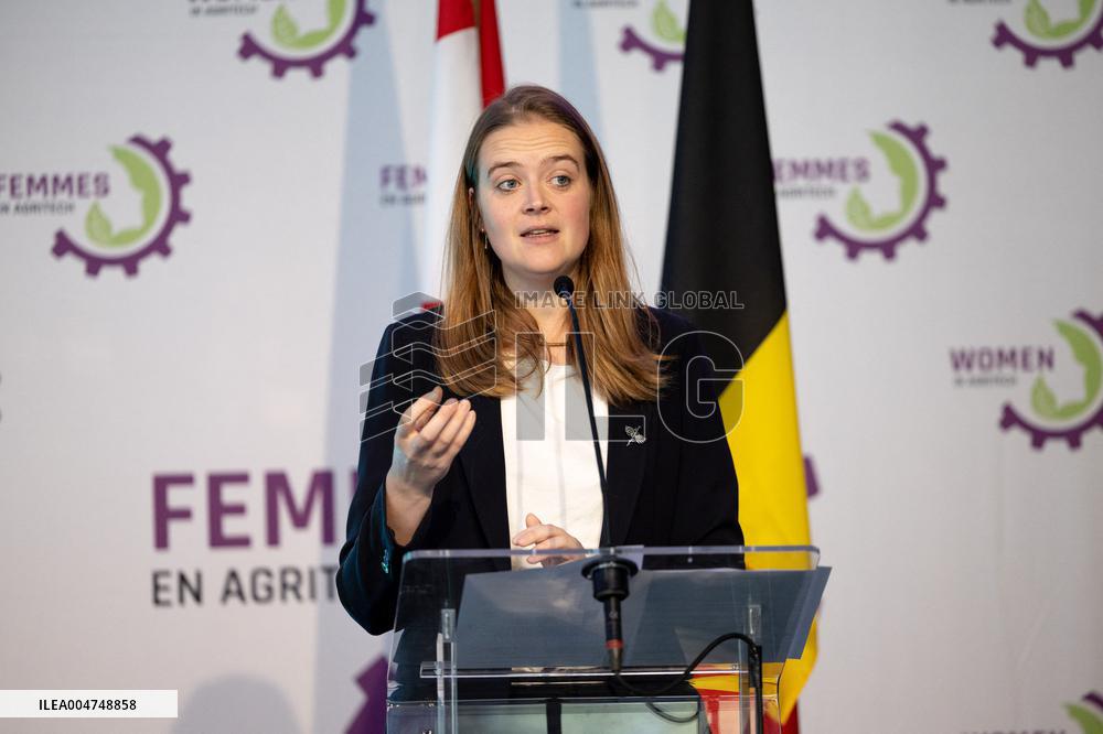Belgian Minister of Agriculture at the Global Women in AgriTech Summit - Antoing AJ