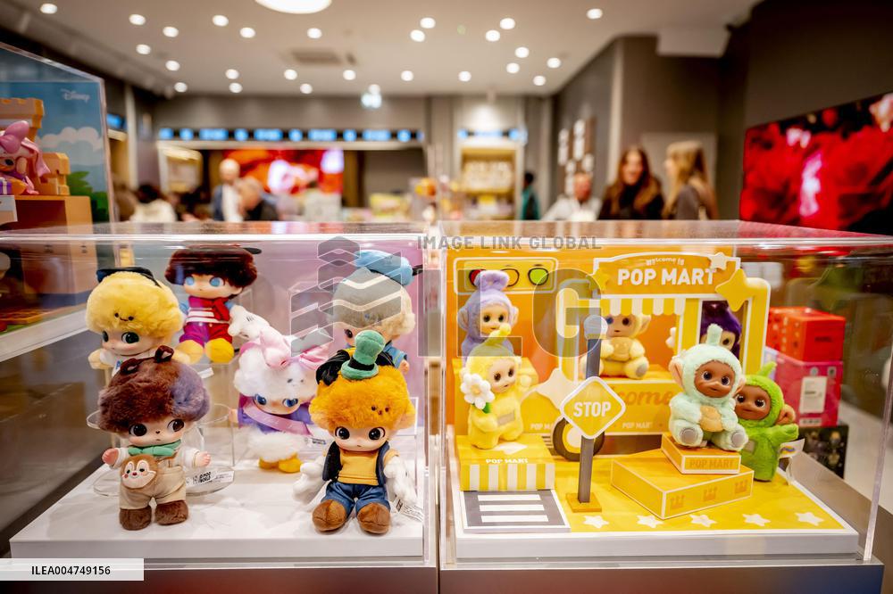 Labubu Dolls Sale At Pop Mart - Rotterdam