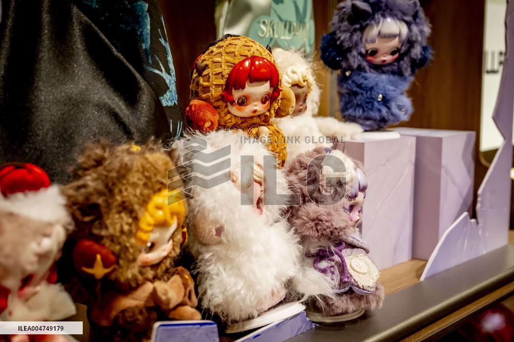 Labubu Dolls Sale At Pop Mart - Rotterdam