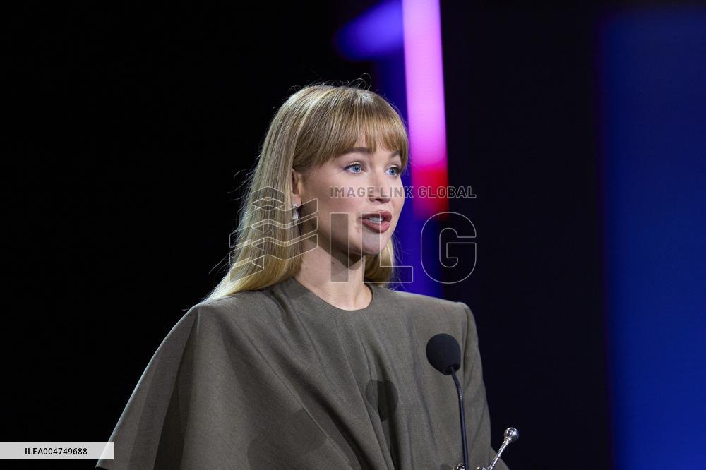 San Sebastian - Jennifer Lawrence Receives Donostia Award