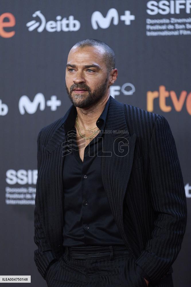 73rd San Sebastian International Film Festival - 'Anatonia de un instante' Red Carpet