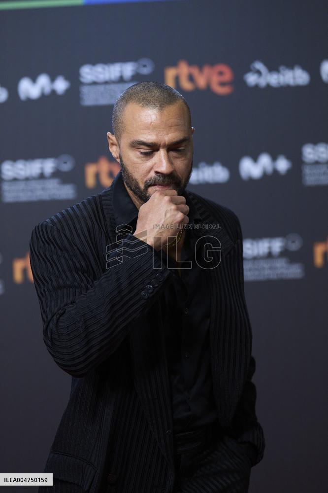 73rd San Sebastian International Film Festival - 'Anatonia de un instante' Red Carpet