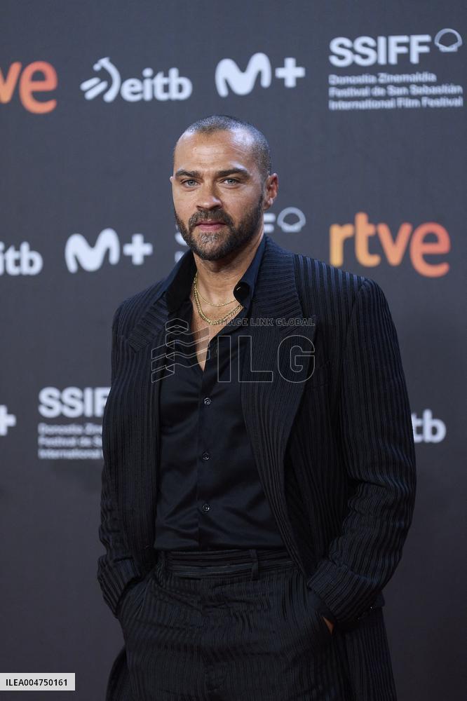 73rd San Sebastian International Film Festival - 'Anatonia de un instante' Red Carpet