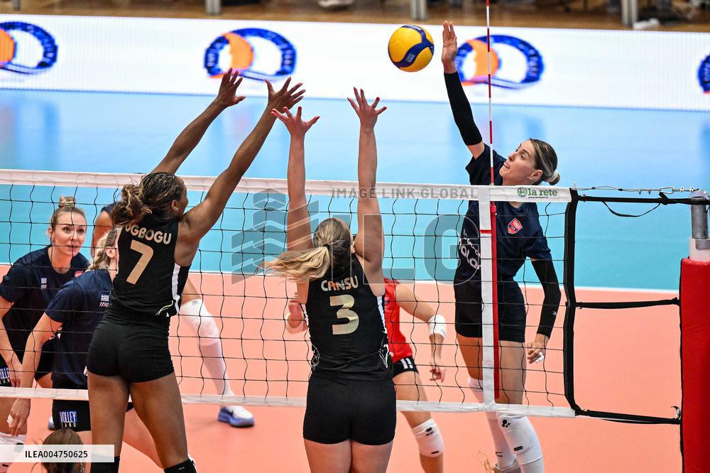 VOLLEY - Amichevole - Sardegna Volleyball Challenge 2025 - Third place final - VakifBank Istanbul vs Panionios Atene