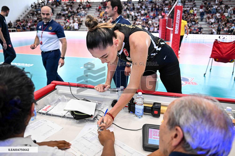 VOLLEY - Amichevole - Sardegna Volleyball Challenge 2025 - Third place final - VakifBank Istanbul vs Panionios Atene