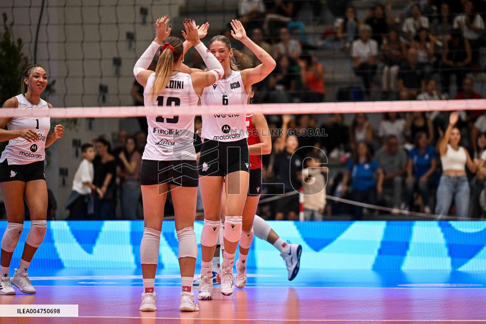 VOLLEY - Amichevole - Sardegna Volleyball Challenge 2025 - Third place final - VakifBank Istanbul vs Panionios Atene