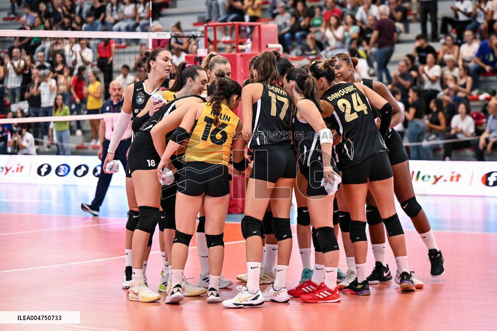 VOLLEY - Amichevole - Sardegna Volleyball Challenge 2025 - Third place final - VakifBank Istanbul vs Panionios Atene