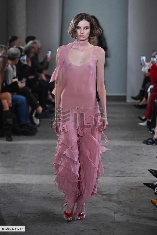 MFW - Blumarine Runway