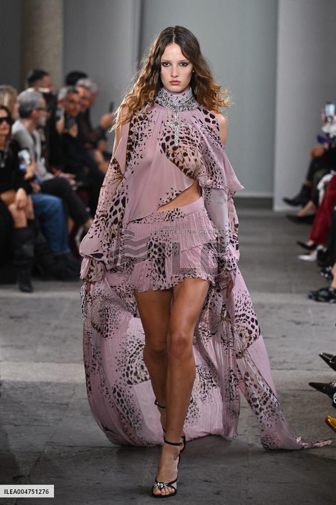 MFW - Blumarine Runway