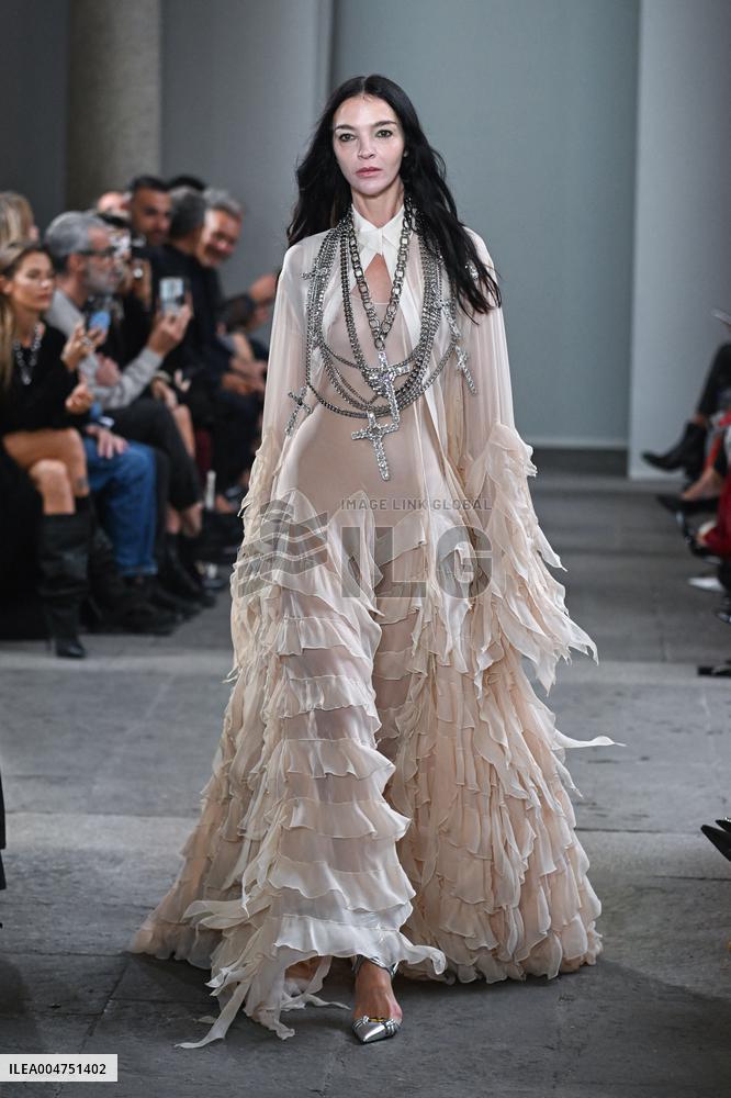 MFW - Blumarine Runway