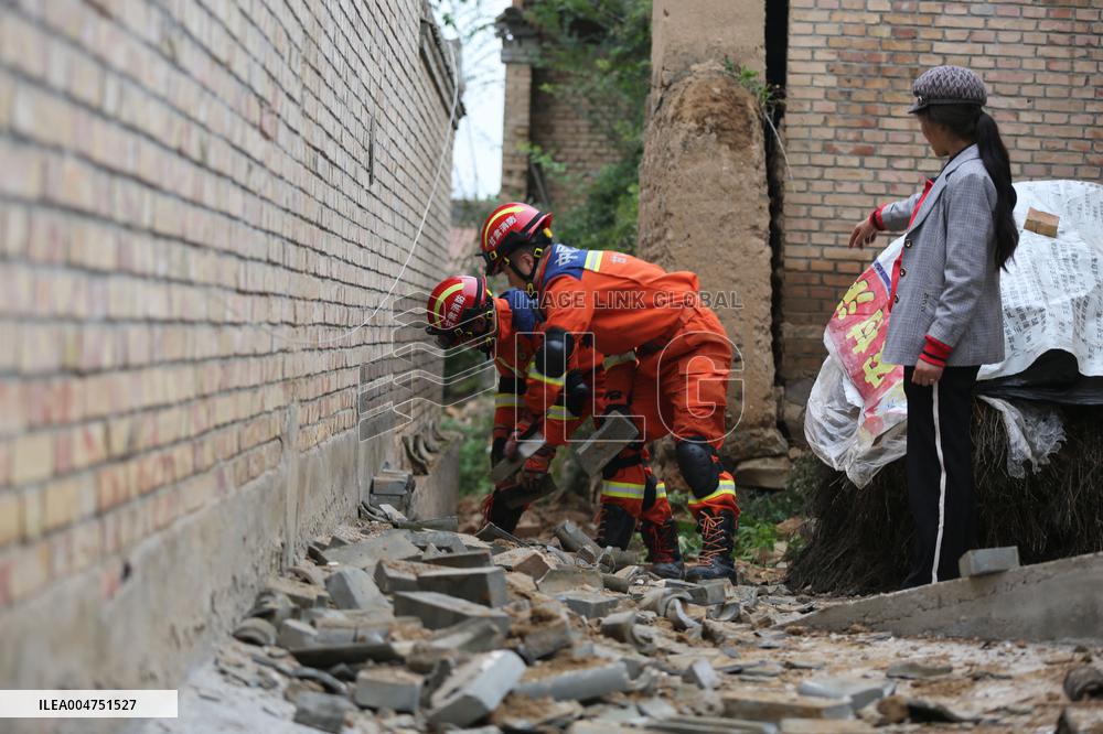 Gansu Longxi Earthquake Rescue - China