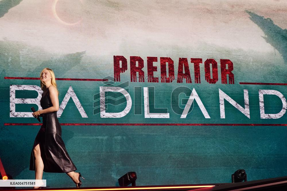 Malaga Comic-Con - Elle Fanning in 'Predator: Badlands' Preview