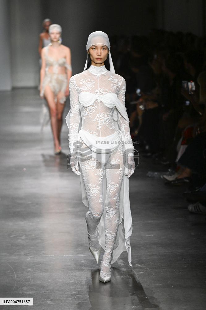MFW - Giuseppe di Morabito Runway