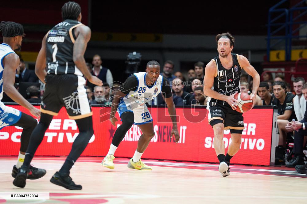 BASKET - Supercoppa Italiana - Semifinal - Dolomiti Energia Trentino vs Germani Brescia