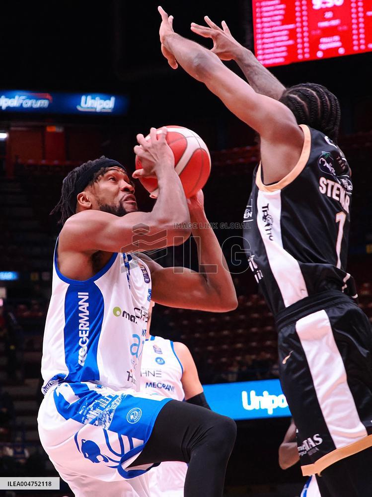 BASKET - Supercoppa Italiana - Semifinal - Dolomiti Energia Trentino vs Germani Brescia
