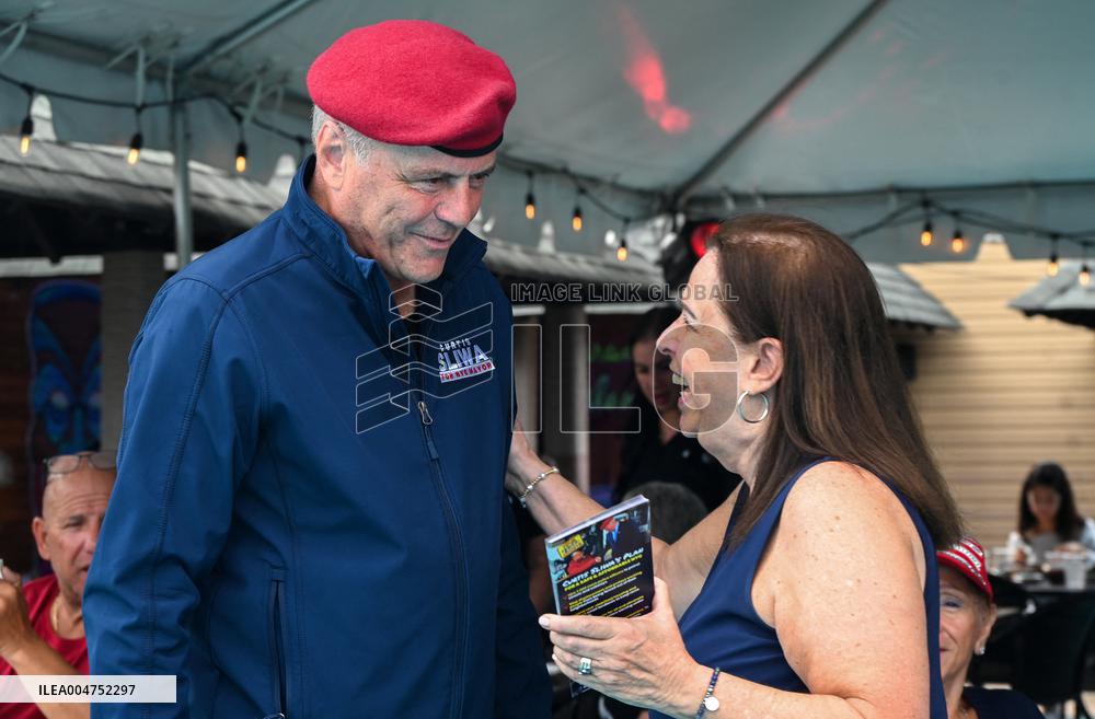 Curtis Sliwa Campaigns on Staten Island
