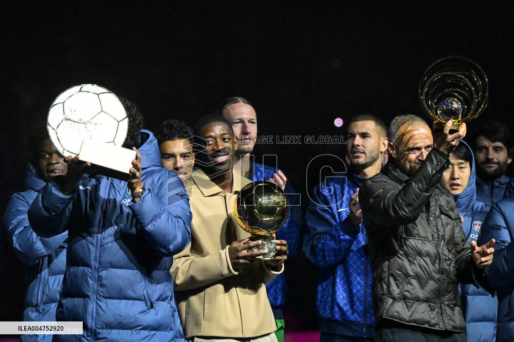 Ousmane Dembele celebrates his Ballon dOr at Parc des Princes - FA