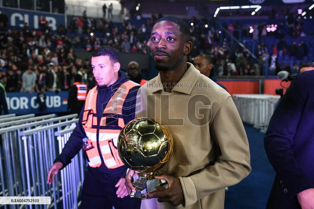 Ousmane Dembele celebrates his Ballon dOr at Parc des Princes - FA
