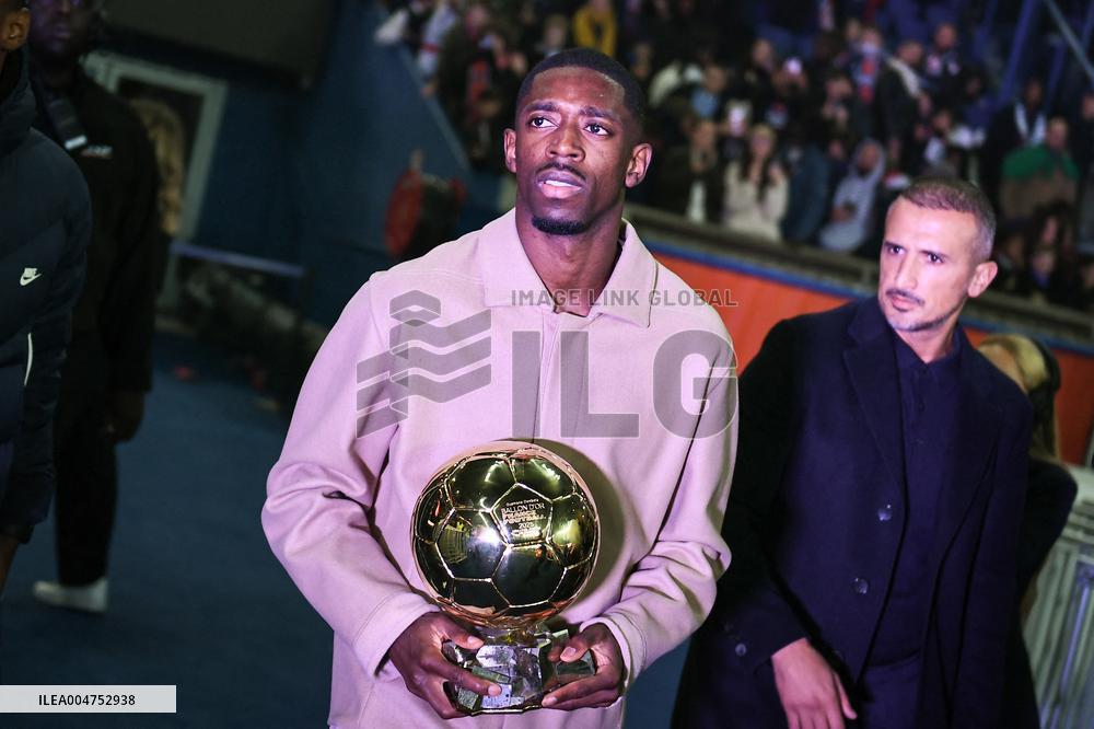 Ousmane Dembele celebrates his Ballon dOr at Parc des Princes - FA