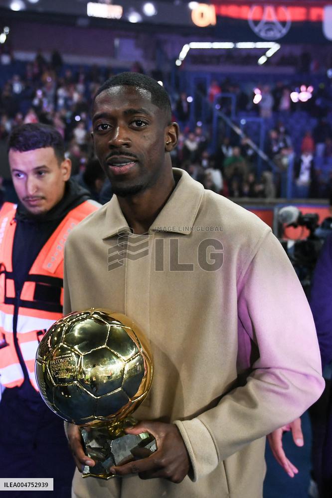 Ousmane Dembele celebrates his Ballon dOr at Parc des Princes - FA