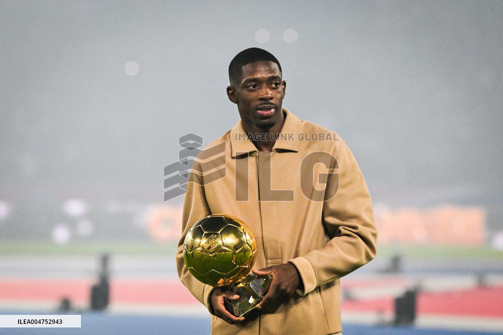 Ousmane Dembele celebrates his Ballon dOr at Parc des Princes - FA