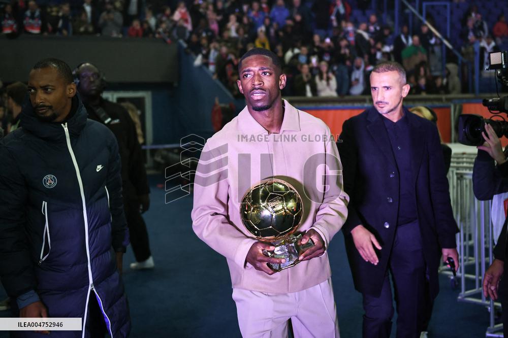 Ousmane Dembele celebrates his Ballon dOr at Parc des Princes - FA