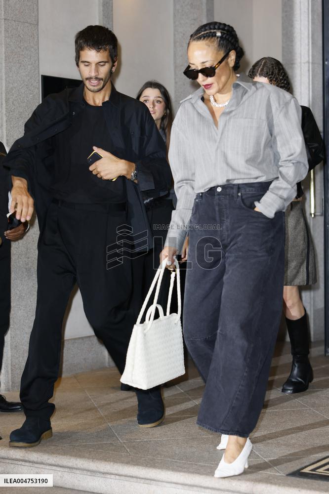 MFW Bottega Veneta hotel depart MP