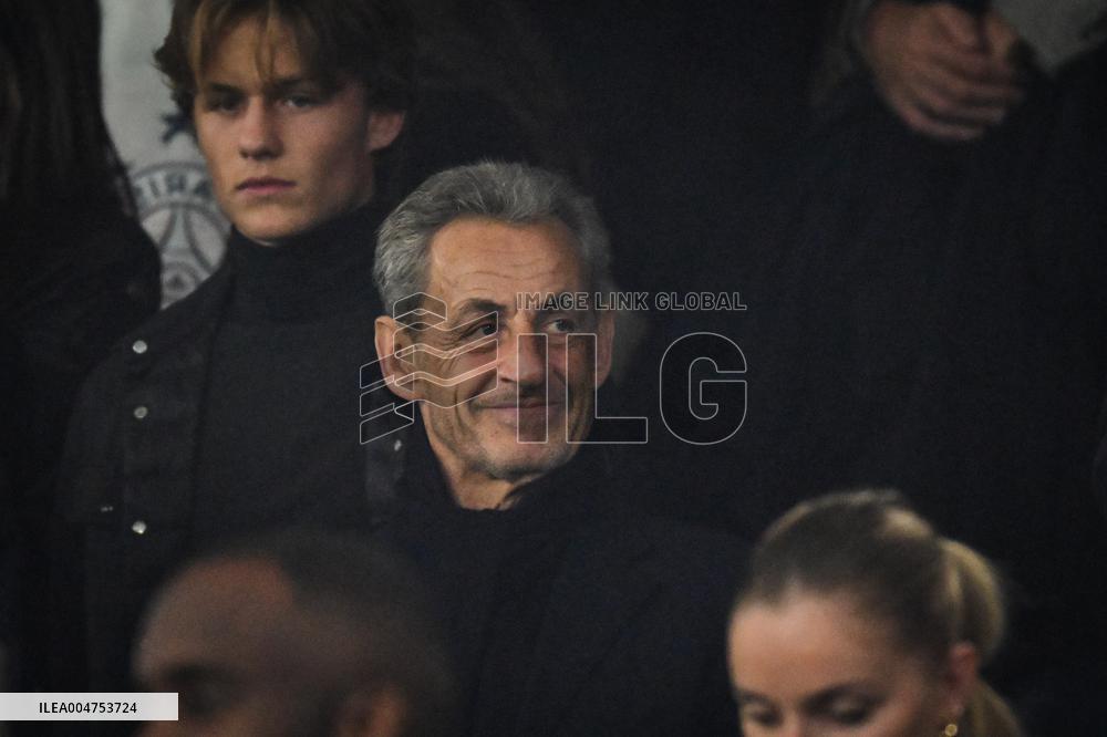 Ligue 1 PSG vs AJ Auxerre - Attendees - FA