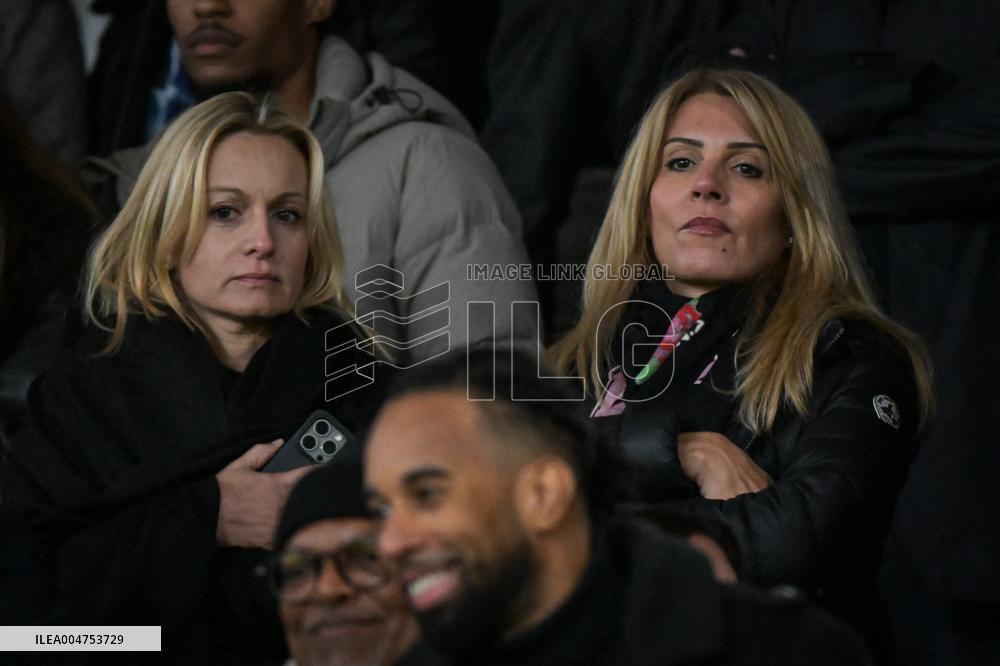 Ligue 1 PSG vs AJ Auxerre - Attendees - FA