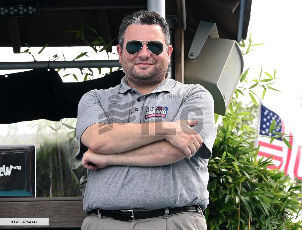 Curtis Sliwa Campaigns on Staten Island