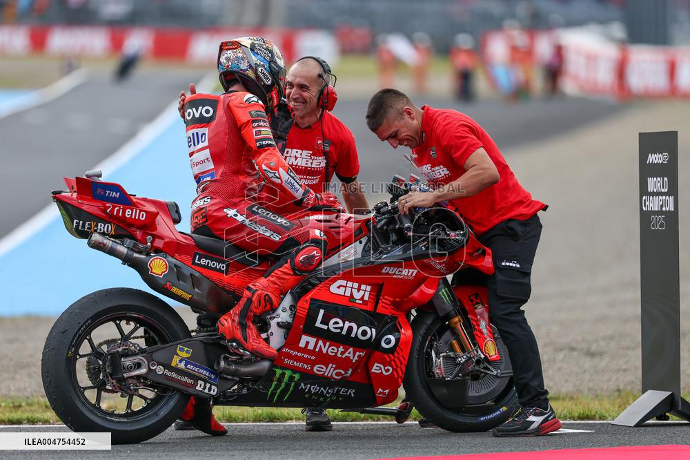 Marc Marquez Celebrates His MotoGP World Champion 7th Title - Japan