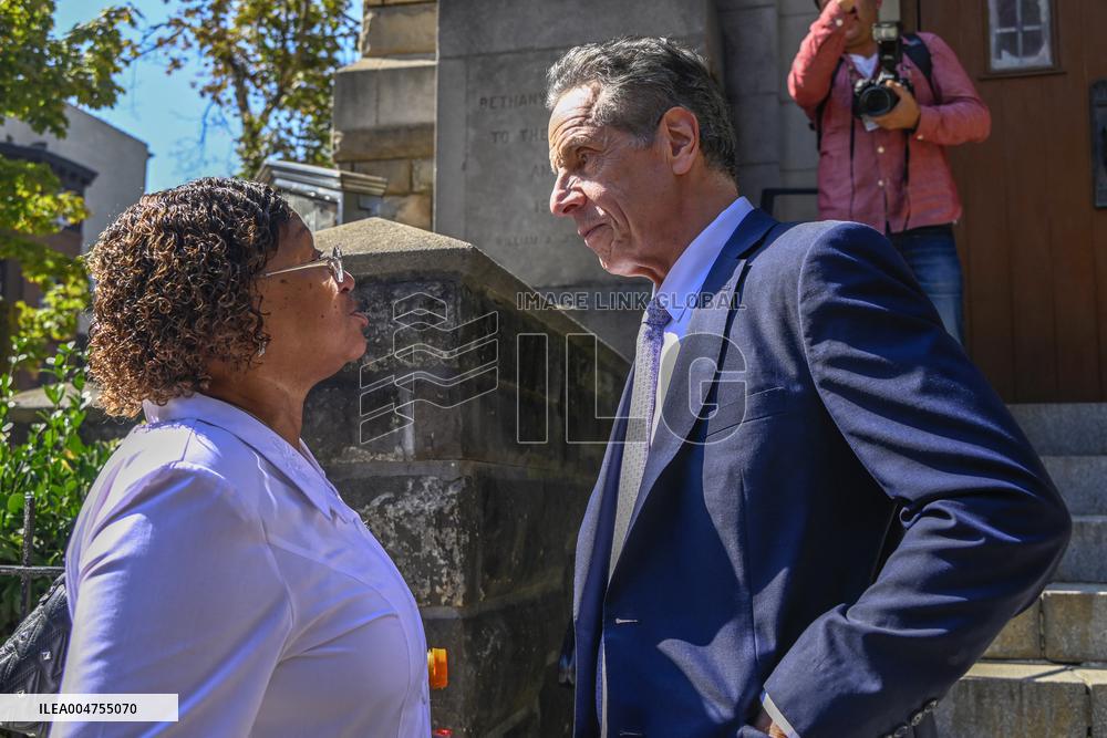 Andrew Cuomo Campaigns in Brooklyn
