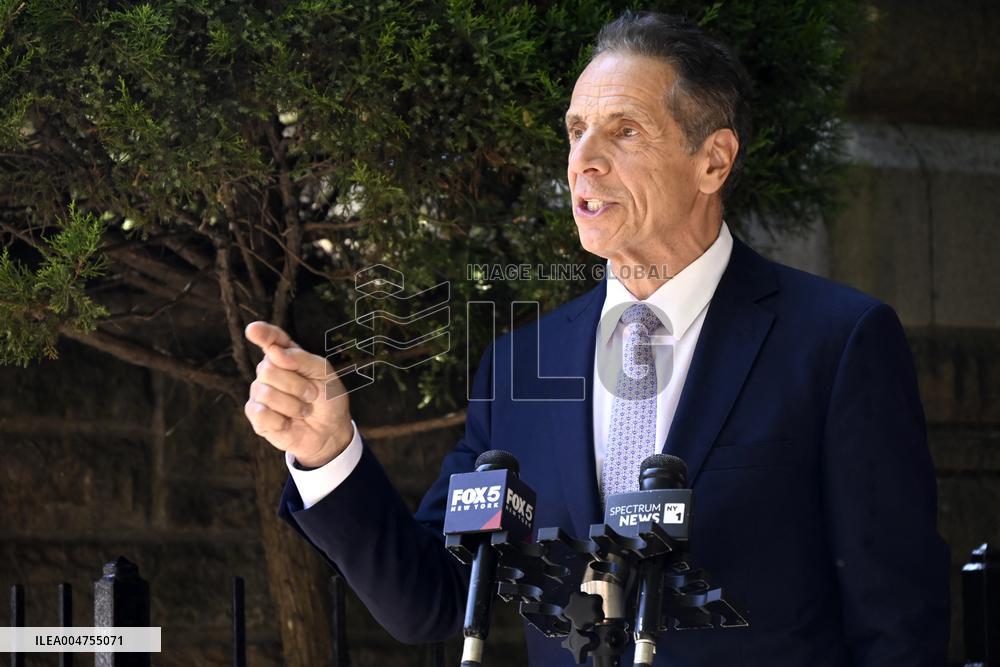 Andrew Cuomo Campaigns in Brooklyn