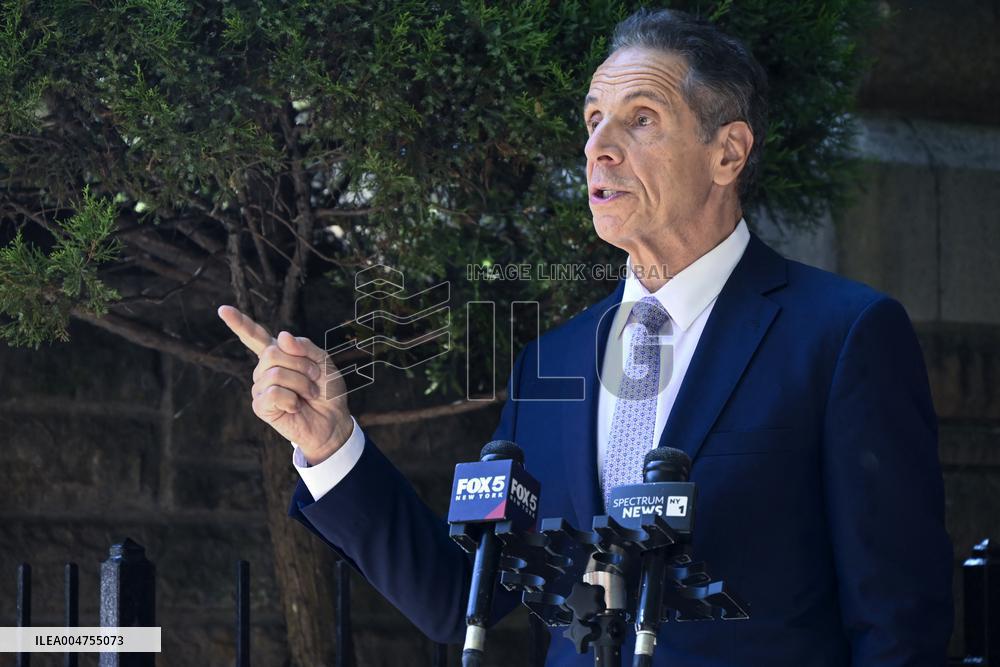 Andrew Cuomo Campaigns in Brooklyn