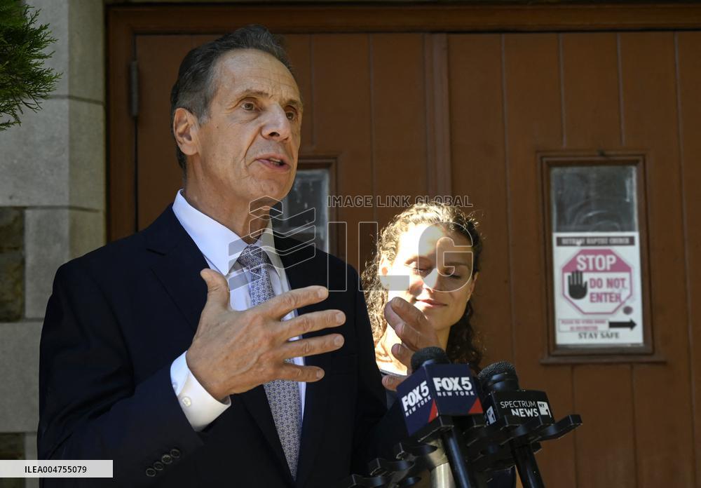 Andrew Cuomo Campaigns in Brooklyn