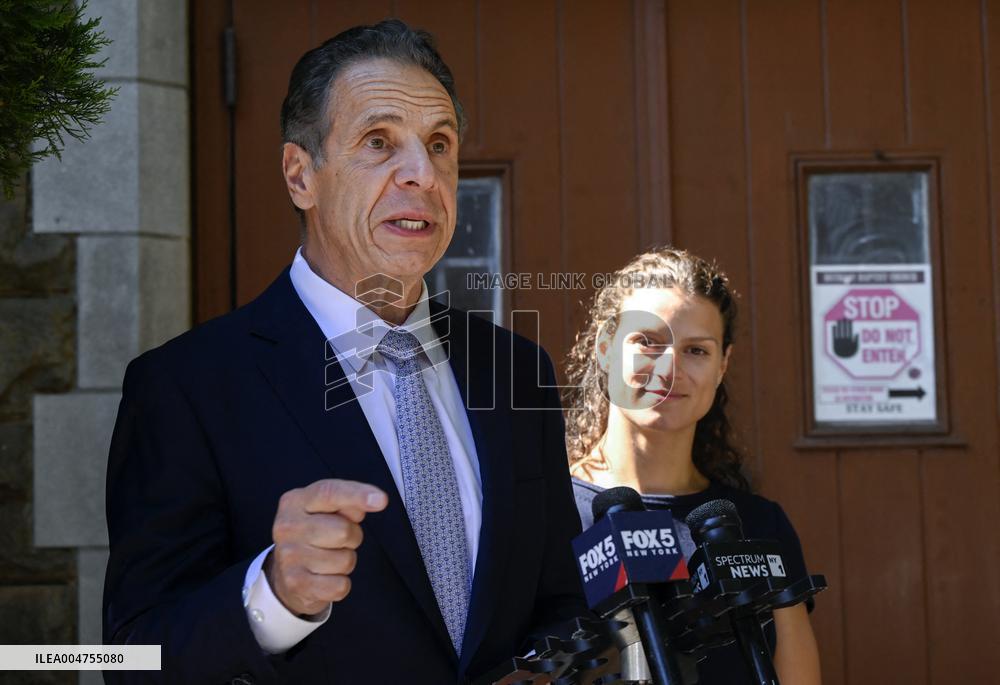 Andrew Cuomo Campaigns in Brooklyn
