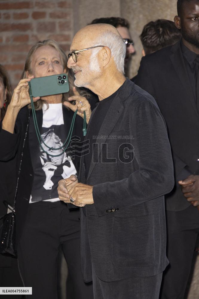 MFW Giorgio Armani arrivals MP