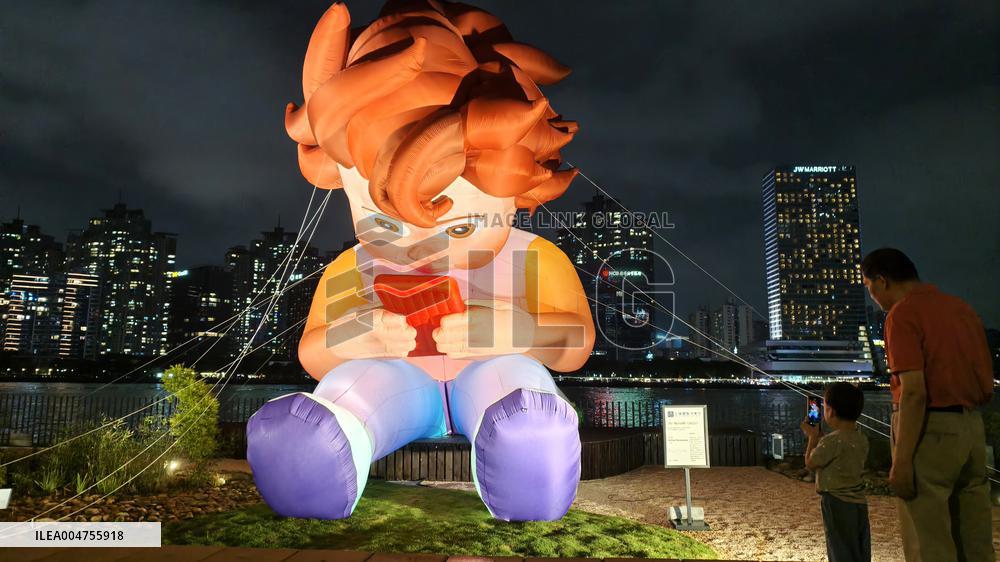 Shanghai International Light Festival "Mobile Phone Boy