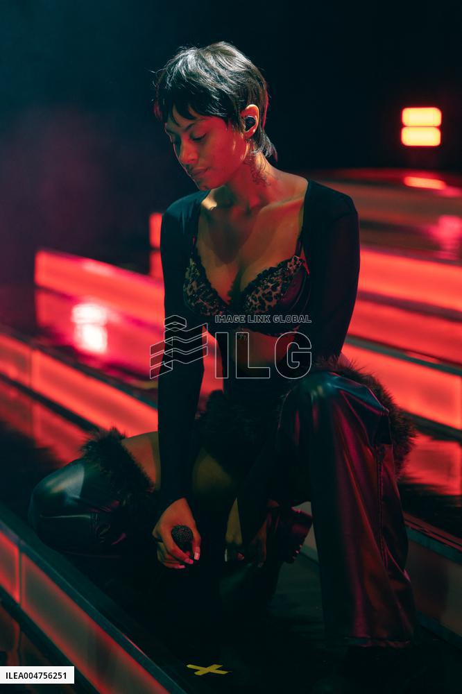 Flo In Concert - London