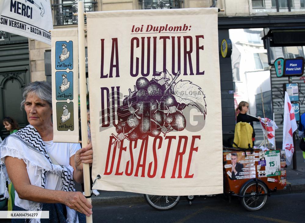 Resistance March For Climate, Justice, Freedoms - Paris