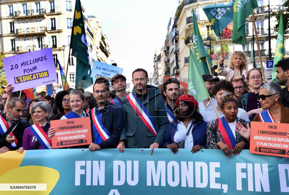 Resistance March For Climate, Justice, Freedoms - Paris