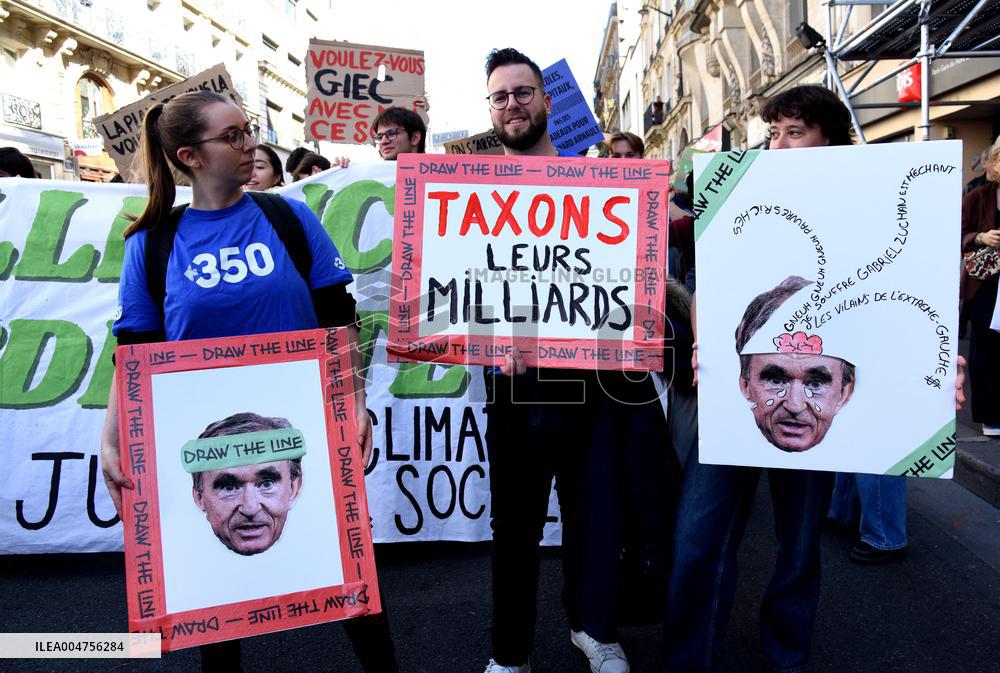Resistance March For Climate, Justice, Freedoms - Paris