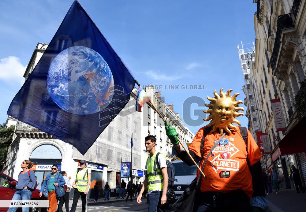Resistance March For Climate, Justice, Freedoms - Paris