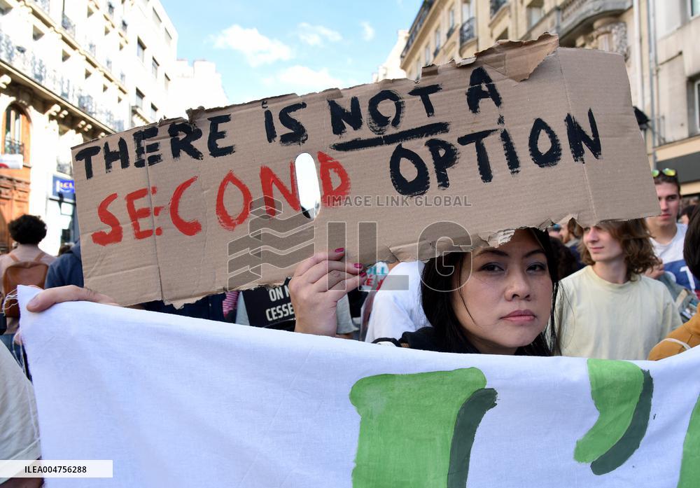 Resistance March For Climate, Justice, Freedoms - Paris