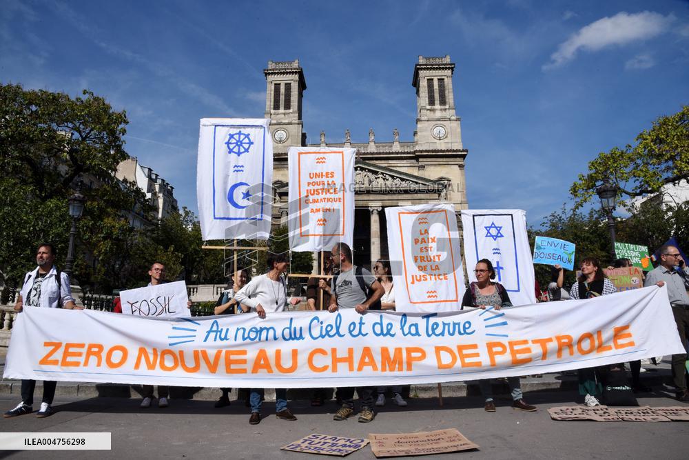 Resistance March For Climate, Justice, Freedoms - Paris