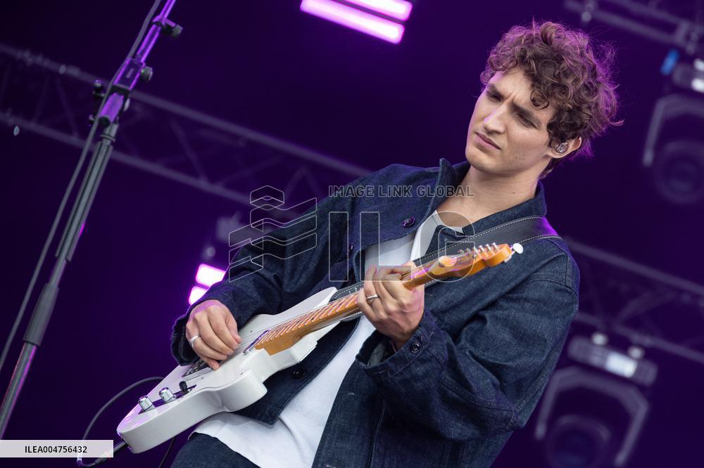 Aliocha Schneider Performs At Fete De L‘Humanite - Bretigny Sur Orge