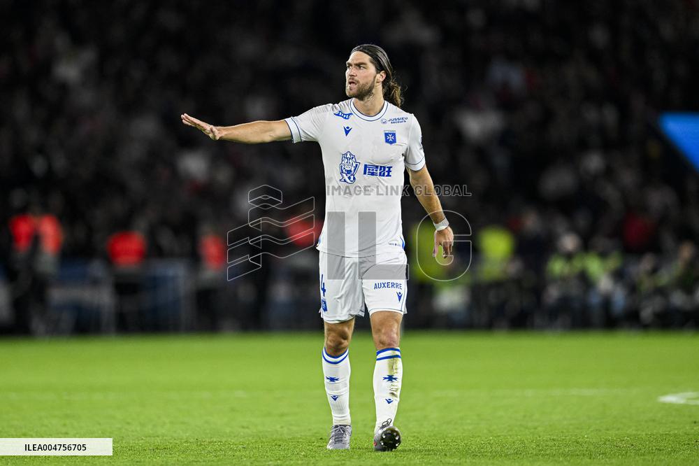 PSG v AJ Auxerre - Paris